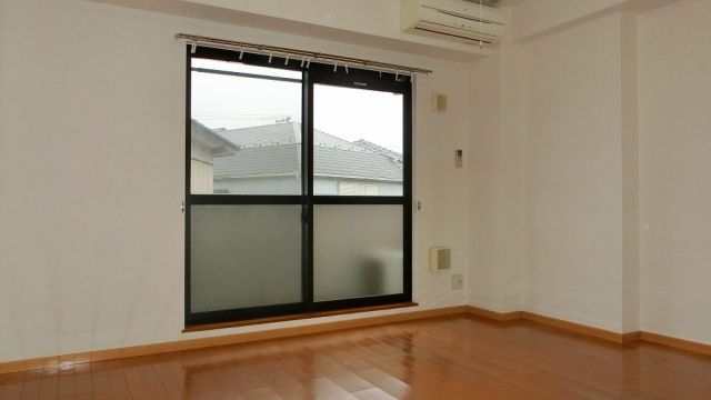 ベルコーポの居間写真