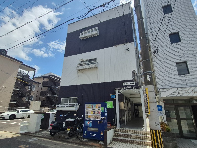 建物外観　駅チカ・都市ガス物件。ＪＲ・西鉄ダブルアクセス。