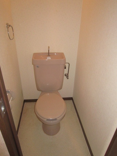 元町RURALのトイレ写真