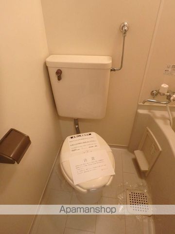 地下鉄東西線 円山公園駅 徒歩6分 8階建 築37年のトイレ写真