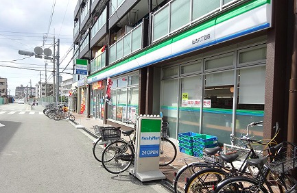 コンビニ　ファミリーマート 伝法六丁目店（コンビニ）まで438m