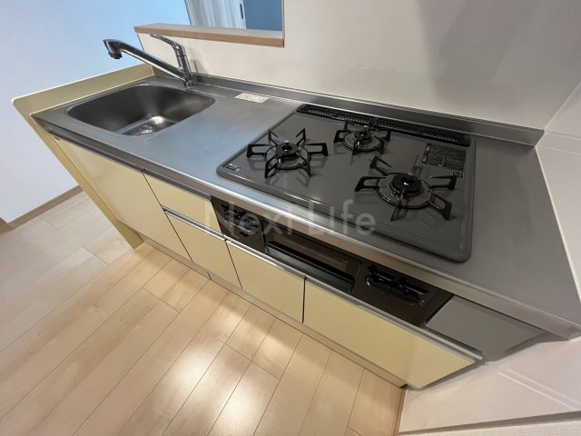 デュラカーサルシア 川和1のキッチン写真