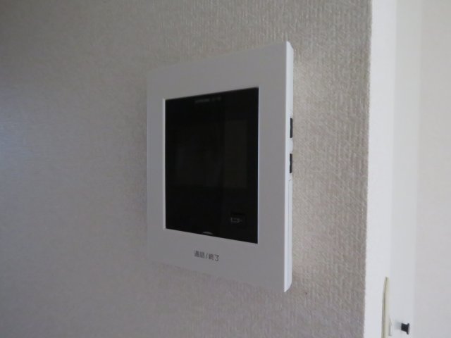 セキュリティ　TVモニターホンで来客を画面で確認出来て安心です♪