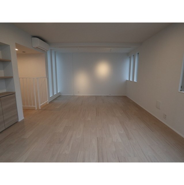 居室・リビング　別部屋参考写真