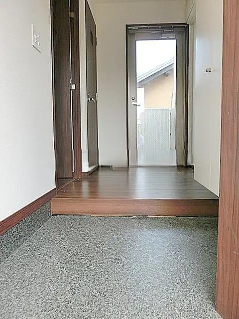 玄関　※別部屋参照