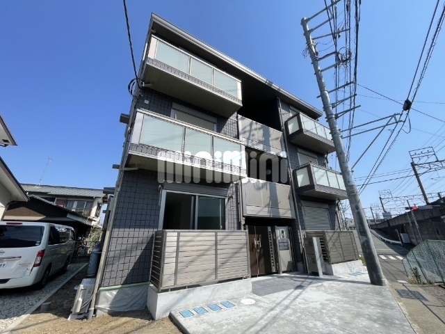 建物外観　住環境良好です。