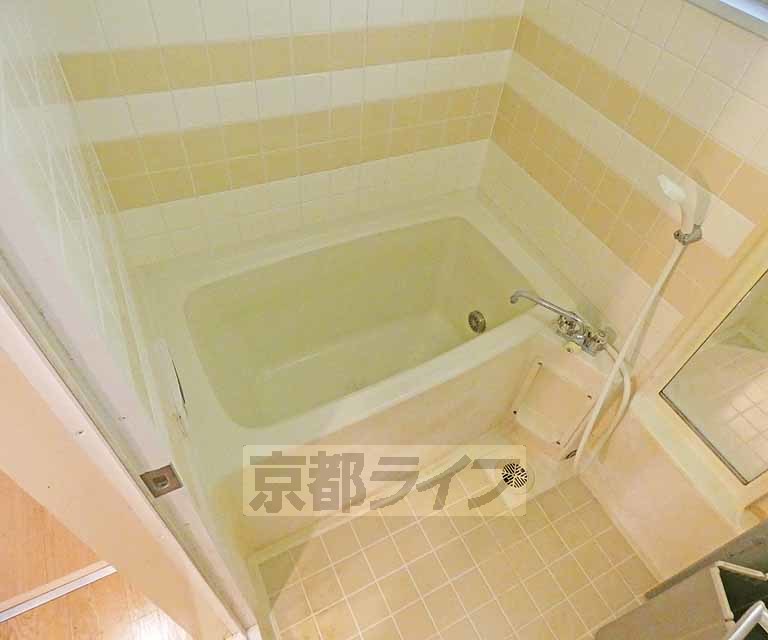 バス・シャワールーム　浴室です。
