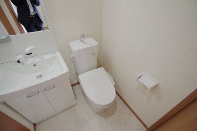 トイレ　★お部屋探しはタウンハウジング稲田堤店まで★