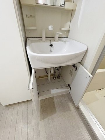 洗面設備　身支度に便利な洗面台♪