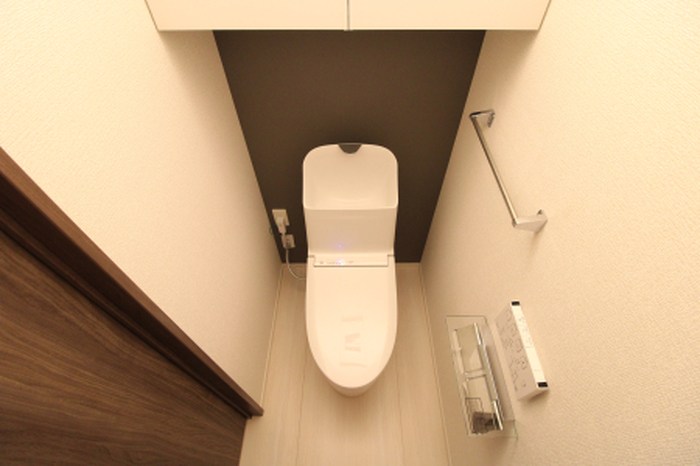 ＪＲ横浜線 大口駅 徒歩12分 3階建 築1年のトイレ写真