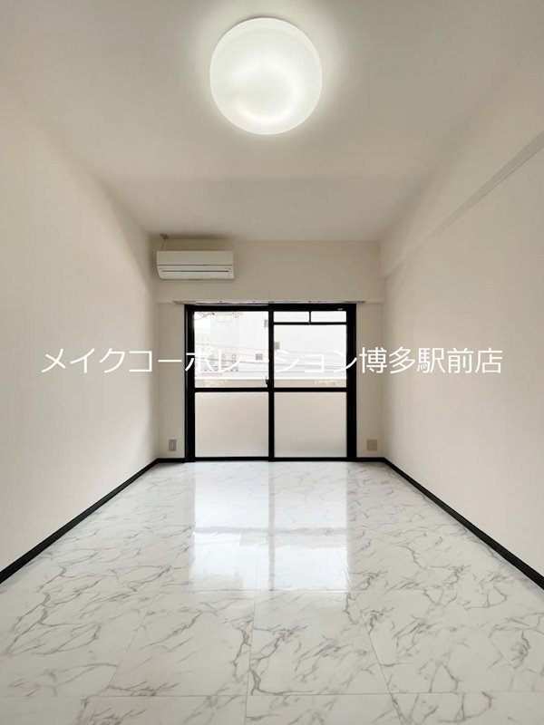 アーバンクルーザー高砂の内装写真