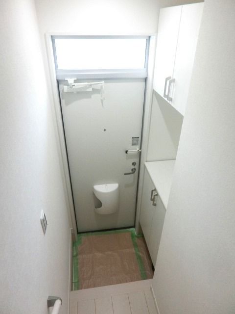 玄関　シューズボックス付きでゆとりのある玄関