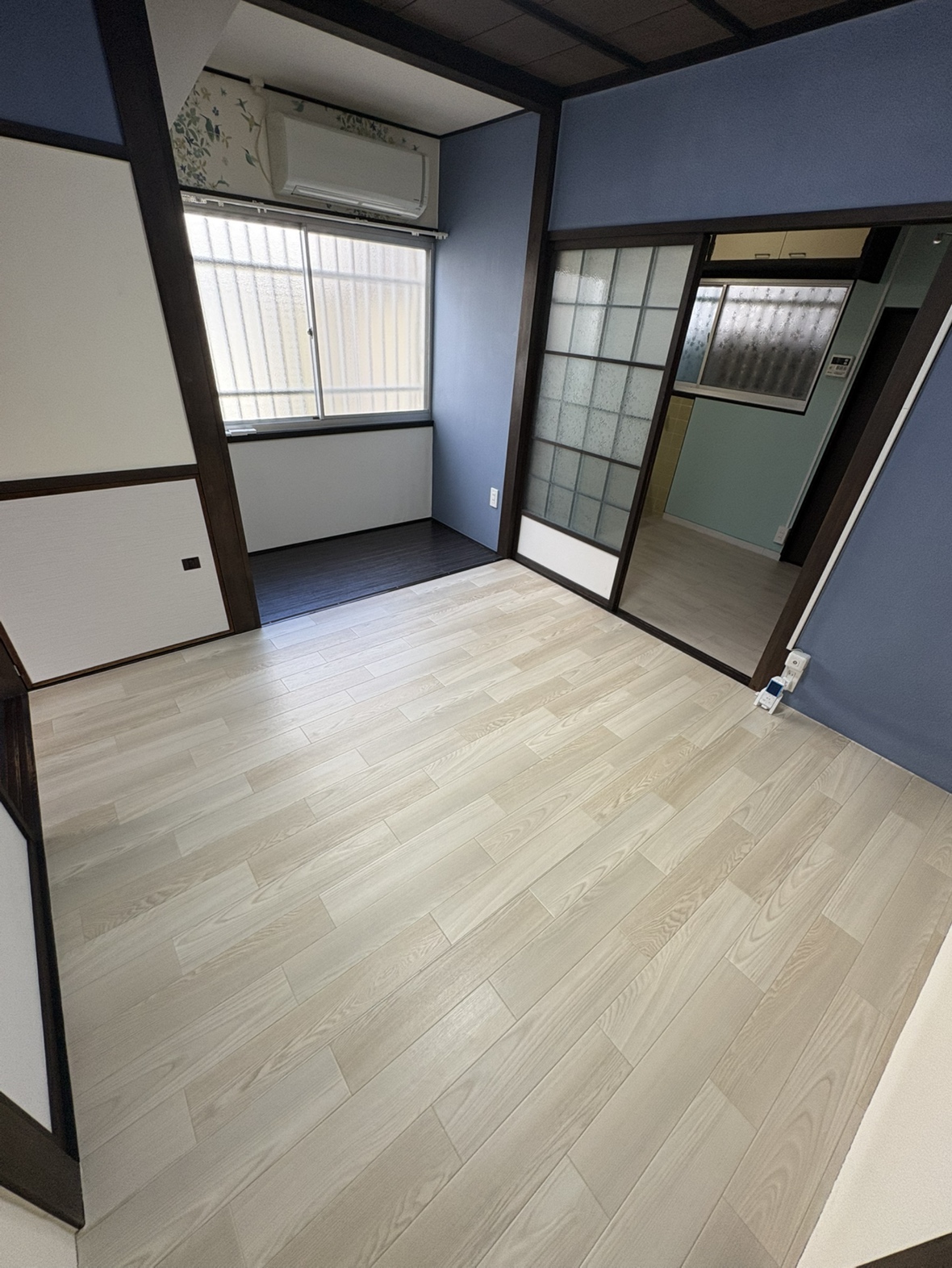 松原市岡2-12-36 貸家の居間写真