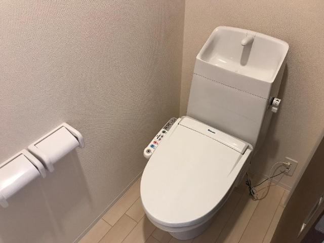 トイレ　シャワー付トイレ