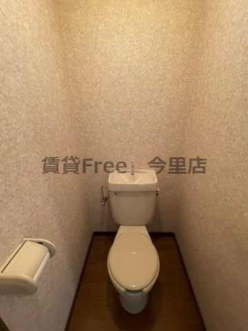 ＪＲ大阪環状線 玉造駅 徒歩12分 6階建 築31年のトイレ写真