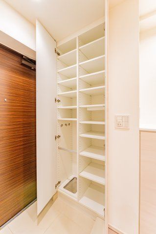 玄関　パレステージ西ヶ原　北区西ヶ原4