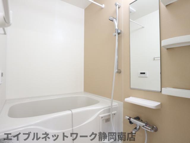 バス・シャワールーム　日々の暮らしに欠かせないお風呂です