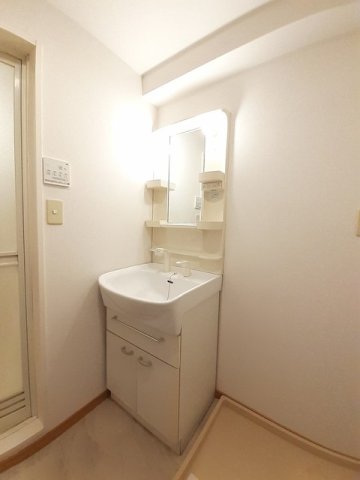 洗面設備　洗面所です