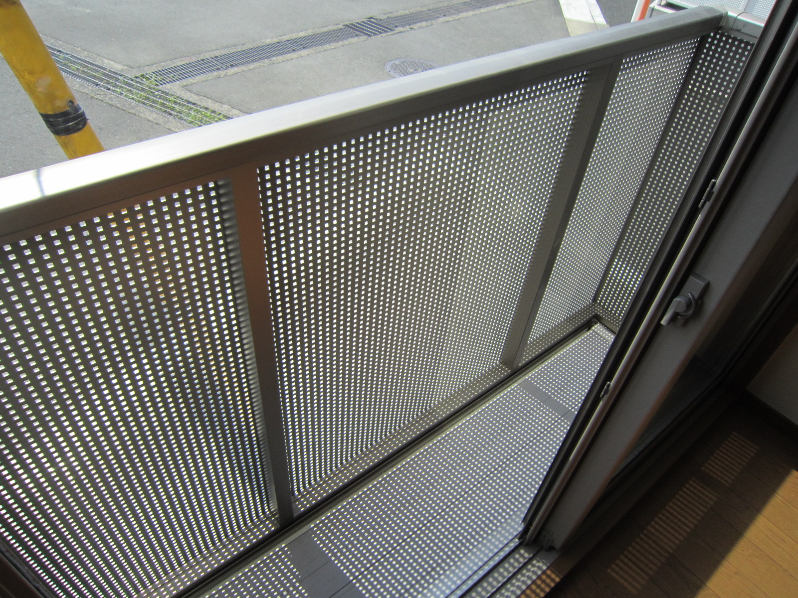 バルコニー　バルコニー