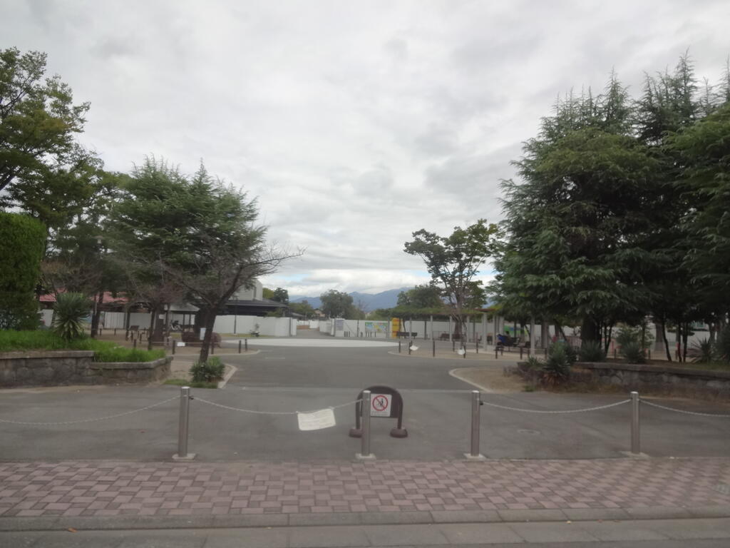 公園　遊亀公園（公園）まで550m