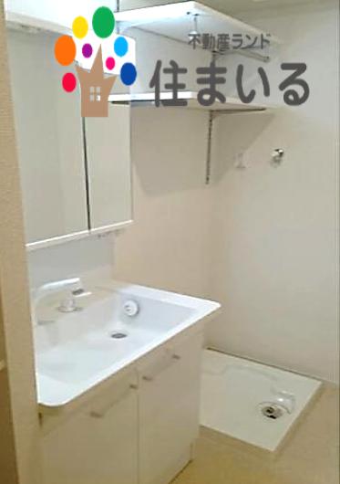 【東海市加木屋町のアパートの洗面設備】