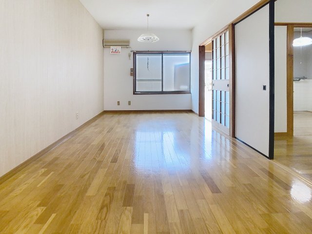 居室・リビング　2025年4月撮影※現況を優先致します。