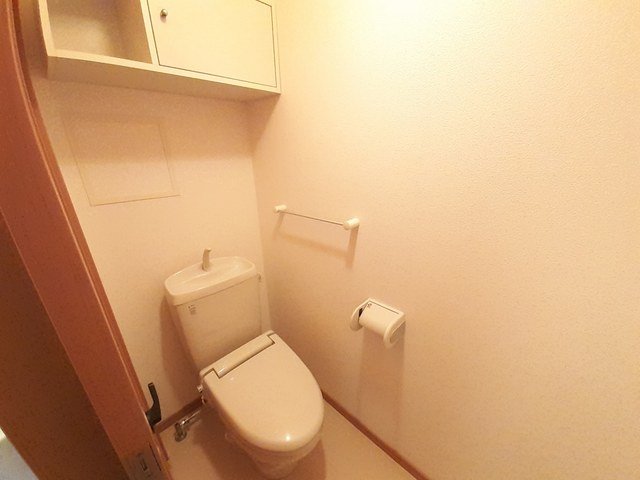 【シャンティ・アイ　壱番館のトイレ】