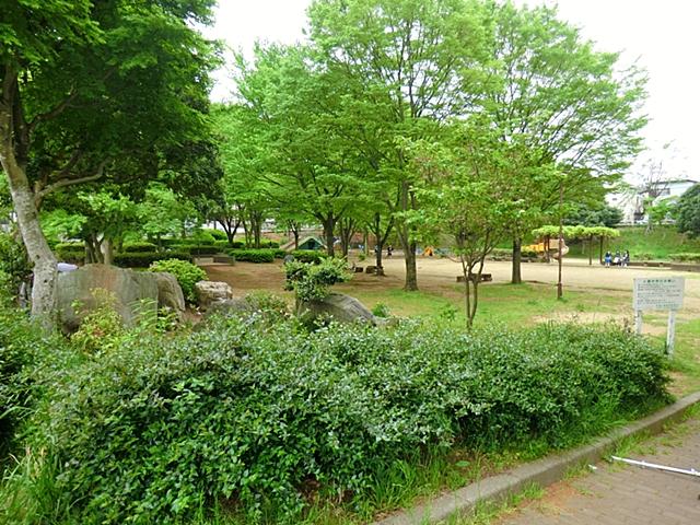 【安藤ハイツの公園】