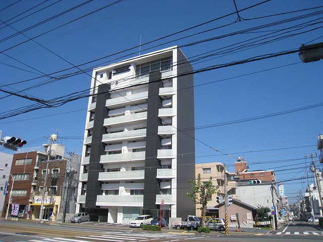 広島市中区舟入幸町のマンションの建物外観