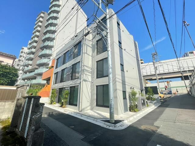 【北区滝野川のマンションの建物外観】