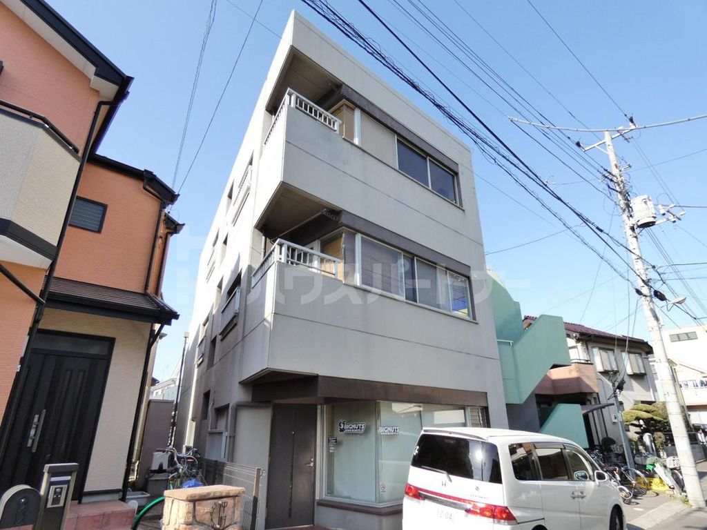 【船橋市北本町のマンションの建物外観】