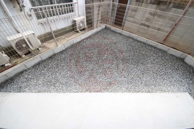 バルコニー　開放的で明るい空間を演出してくれるバルコニーです