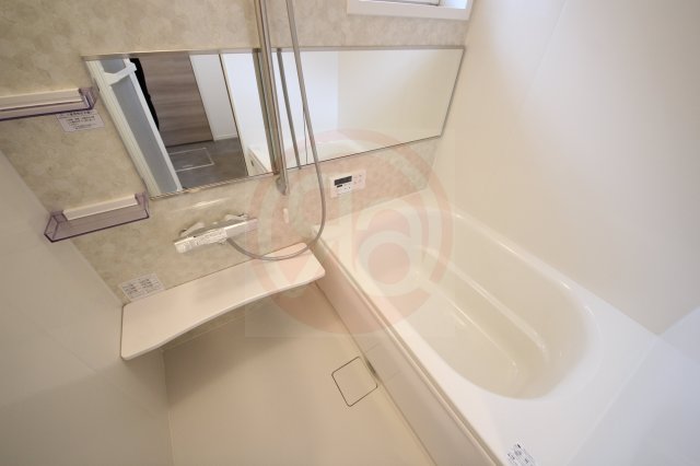 バス・シャワールーム　ゆったり過ごせるお風呂です