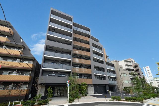 【ルフォンプログレ志村坂上の建物外観】