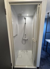 バス・シャワールーム　シャワールーム