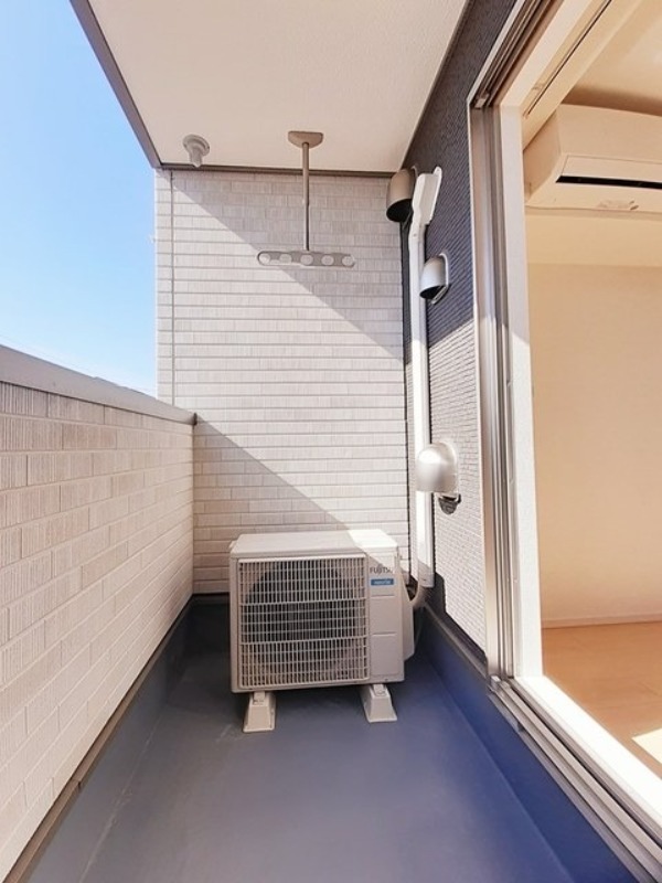 バルコニー　図面と現状に相違がある場合には現状を優先