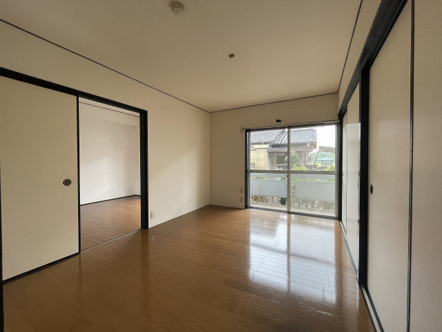 収納　洋室6帖に収納あります♪