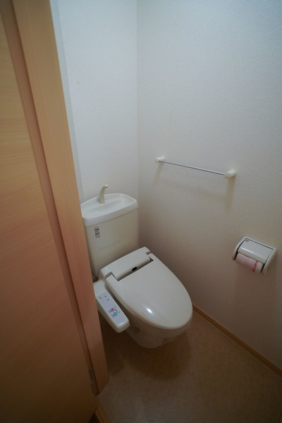 トイレ　同じ建物の別のお部屋