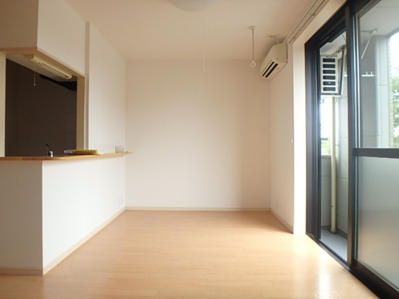 居室・リビング　図面と現状に相違がある場合には現状を優先