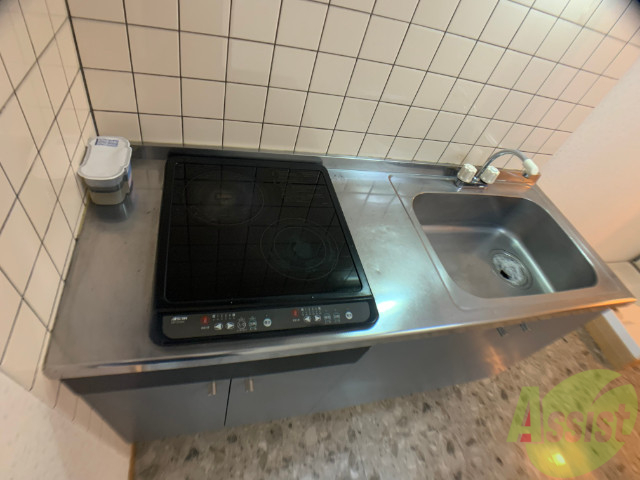 キッチン　ＩＨクッキングヒーターが設置されていて、便利ですね～。