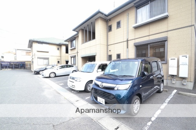 駐車場　エントランス