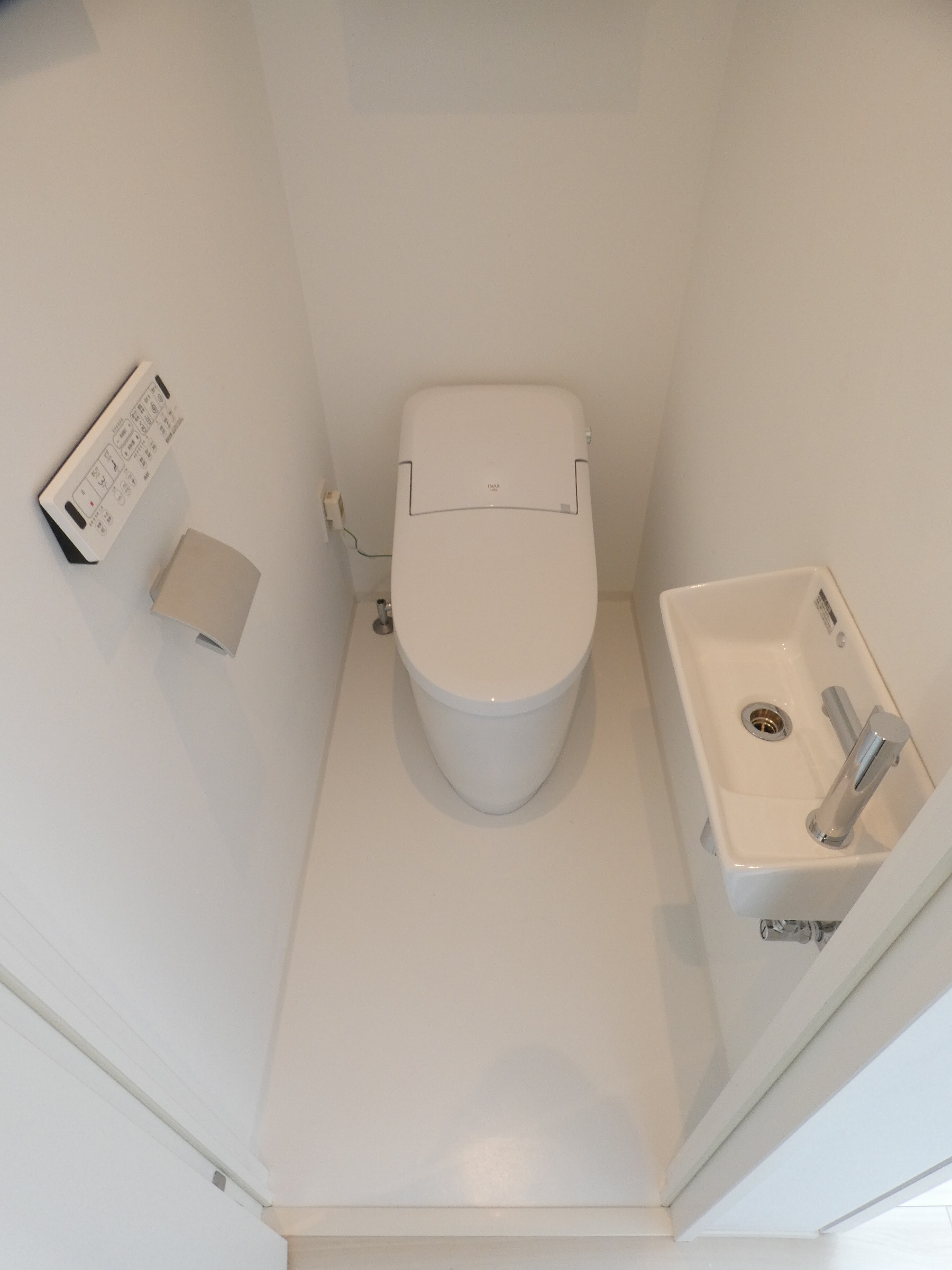 トイレ　トイレ