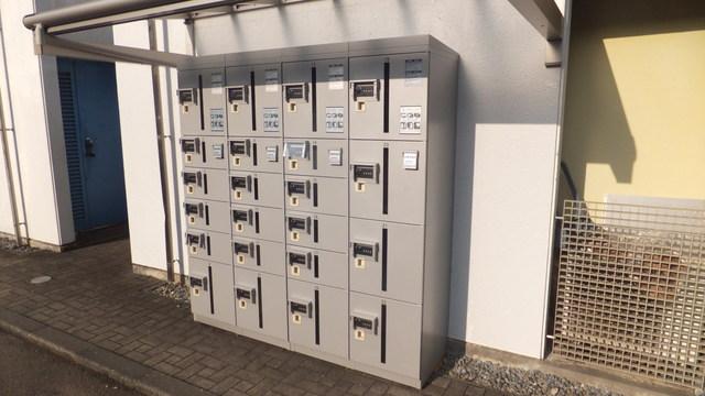 エントランス　宅配ボックス完備！