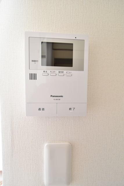 セキュリティ　☆テレビモニタ付きのドアホンが付いてます☆