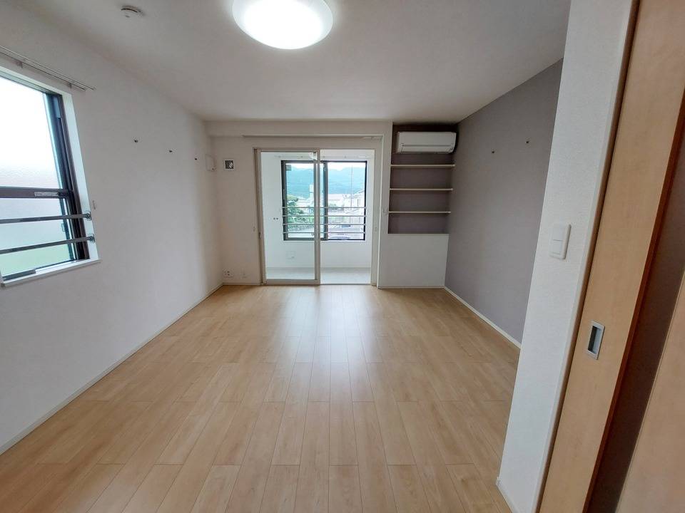 居室・リビング　リビング