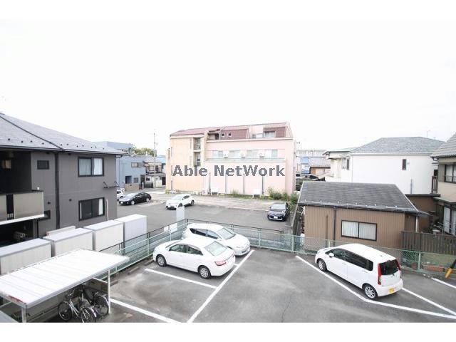 駐車場　駐車場