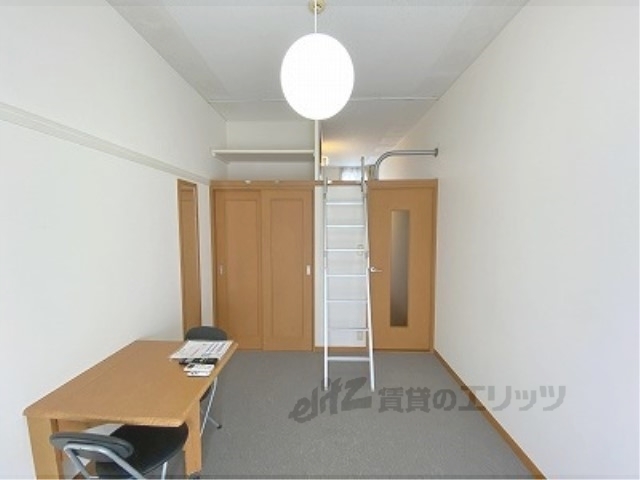 居室・リビング　洋室