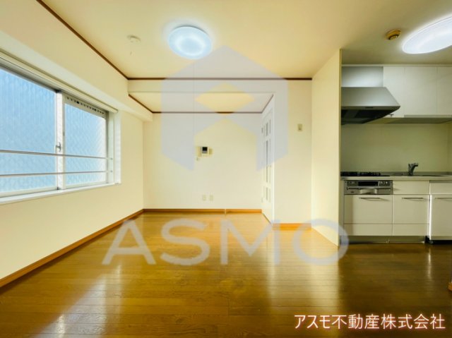 居室・リビング　※同物件　別間取り　参考写真