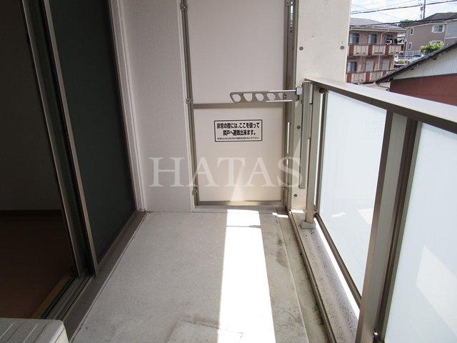バルコニー　同物件別部屋です。