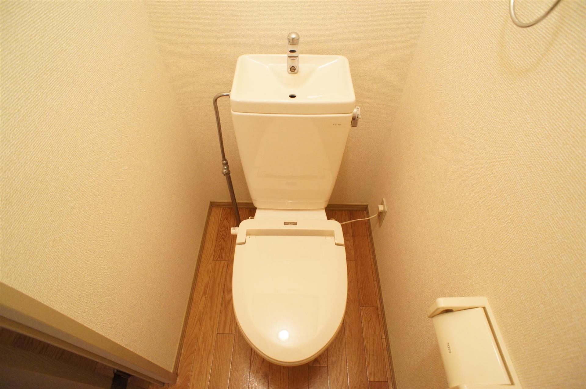 トイレ　暖房便座付トイレ